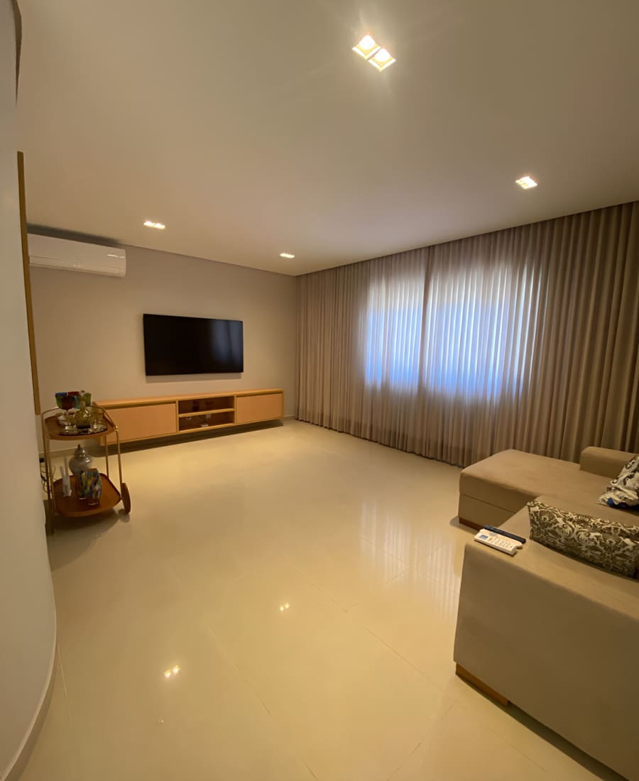 Cortina blackout em quarto e sala de TV em Goiânia